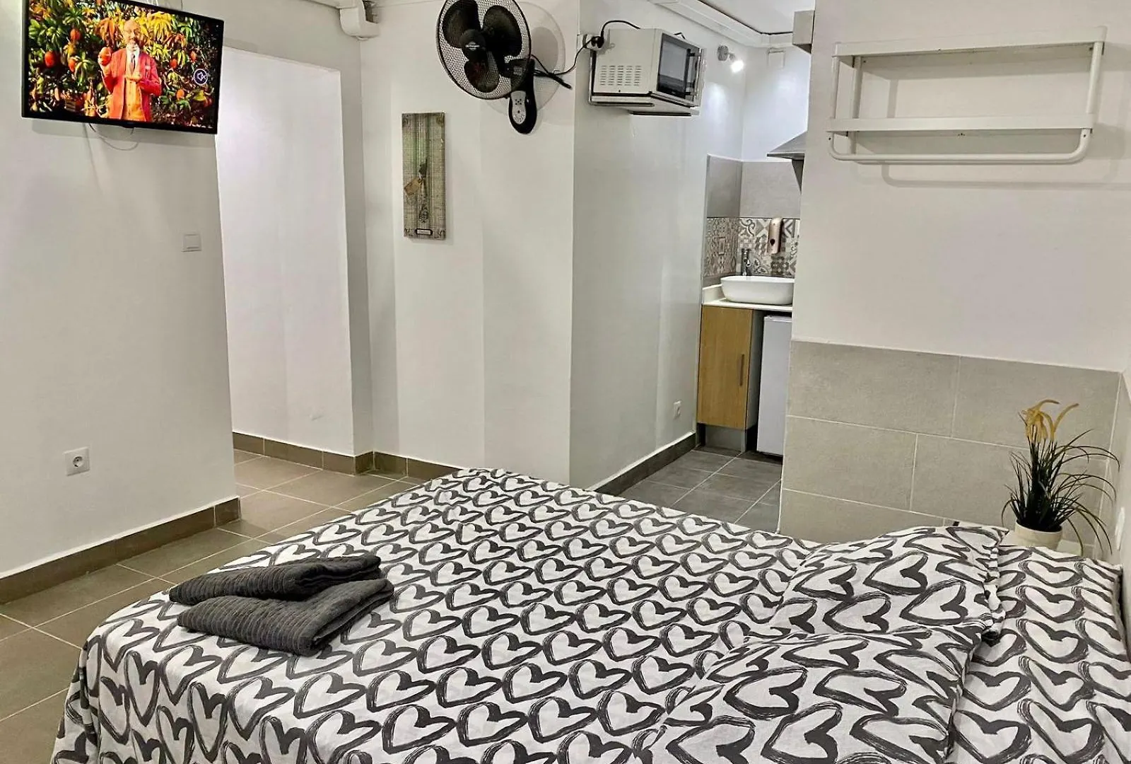 Nice Apartment In Barcelona By Perita Next Metro St T1 Hiszpania