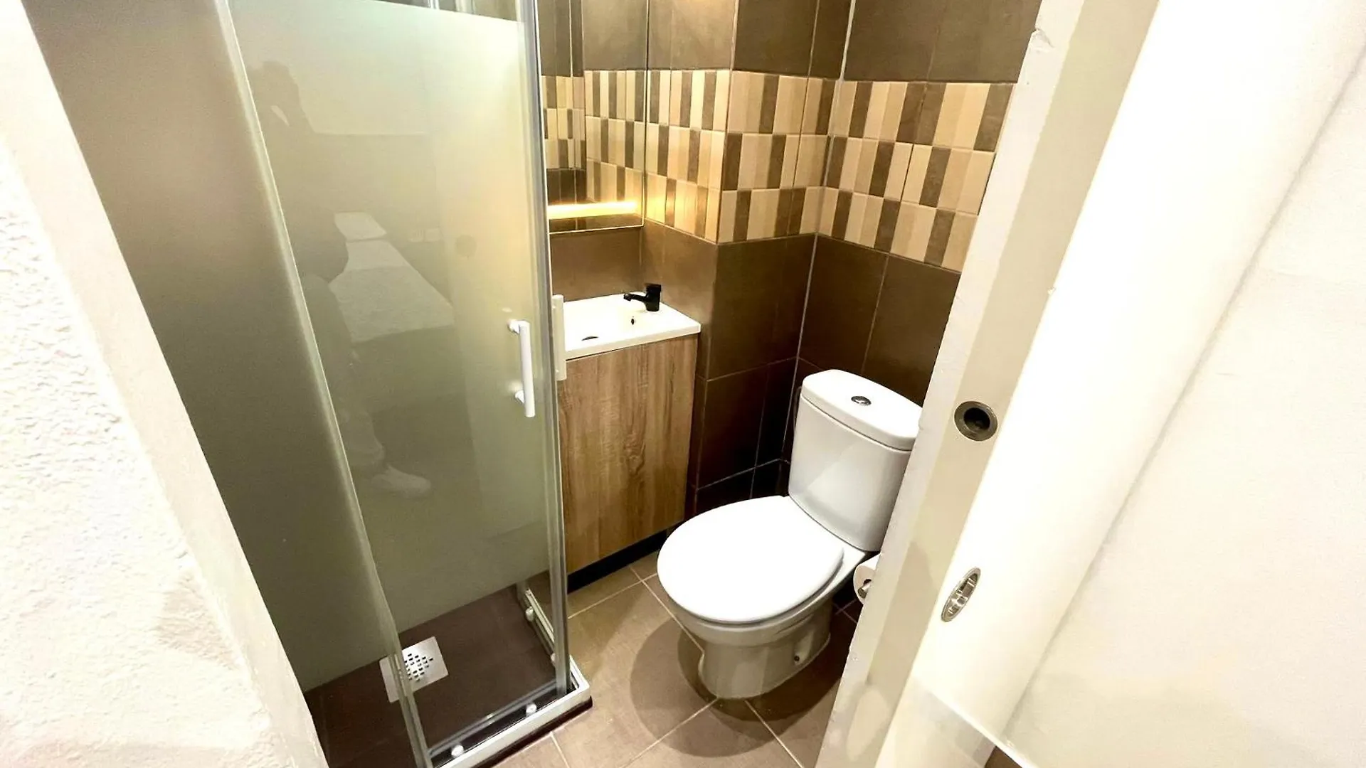 Nice Apartment In Barcelona By Perita Next Metro St T1 Hiszpania